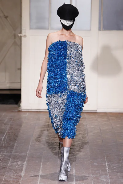 Look 17